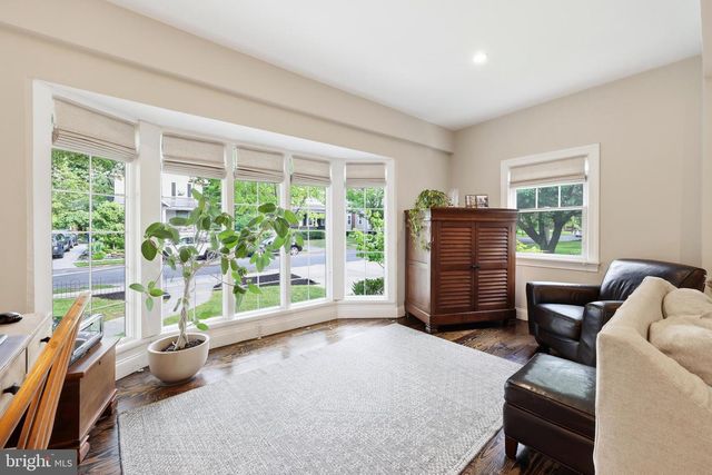 104 7TH ST, Riverton, NJ 08077