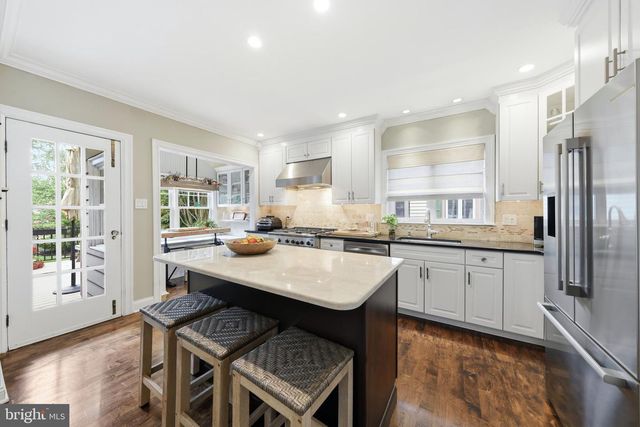 104 7TH ST, Riverton, NJ 08077