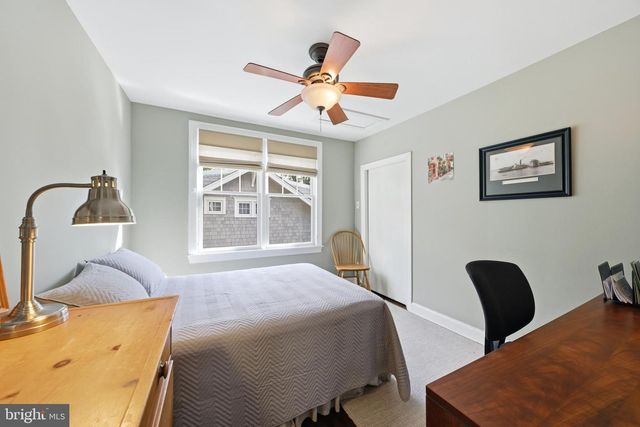 104 7TH ST, Riverton, NJ 08077