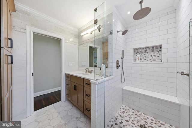 104 7TH ST, Riverton, NJ 08077