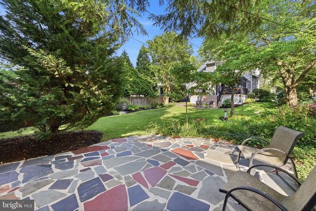 104 7TH ST, Riverton, NJ 08077