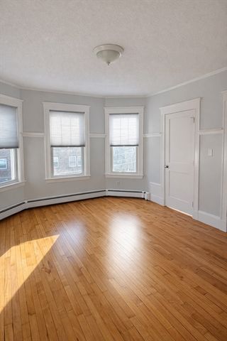 12 Gordon Terrace 1, Newton, MA 02458