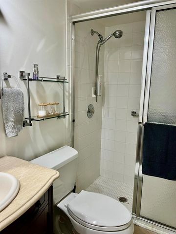 1011 Harwood C 1011, Deerfield Beach, FL 33442