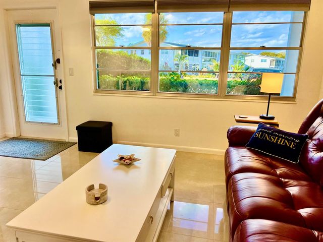 1011 Harwood C 1011, Deerfield Beach, FL 33442