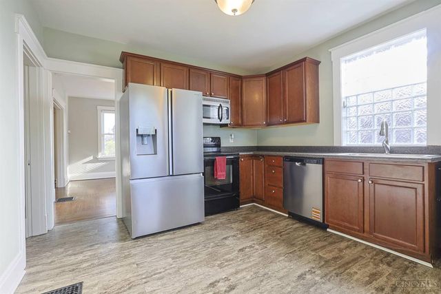 15 Bonham Road, Wyoming, OH 45215