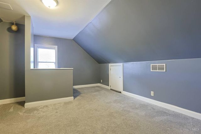 15 Bonham Road, Wyoming, OH 45215