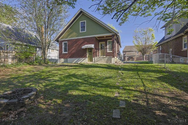 15 Bonham Road, Wyoming, OH 45215