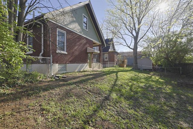 15 Bonham Road, Wyoming, OH 45215