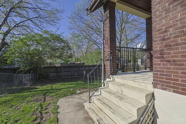 15 Bonham Road, Wyoming, OH 45215