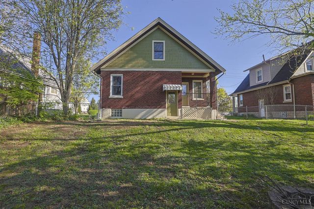 15 Bonham Road, Wyoming, OH 45215