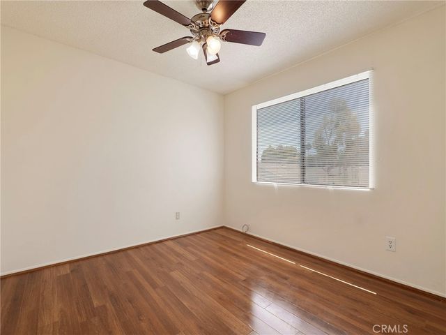 18954 Sherman Way 9, Reseda, CA 91335