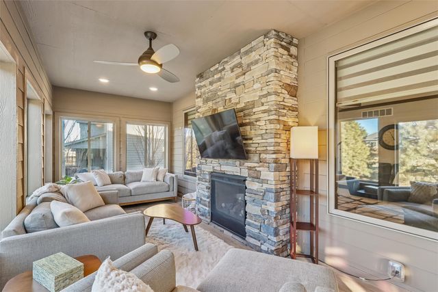 16103 Hickory Lane, Urbandale, IA 50323