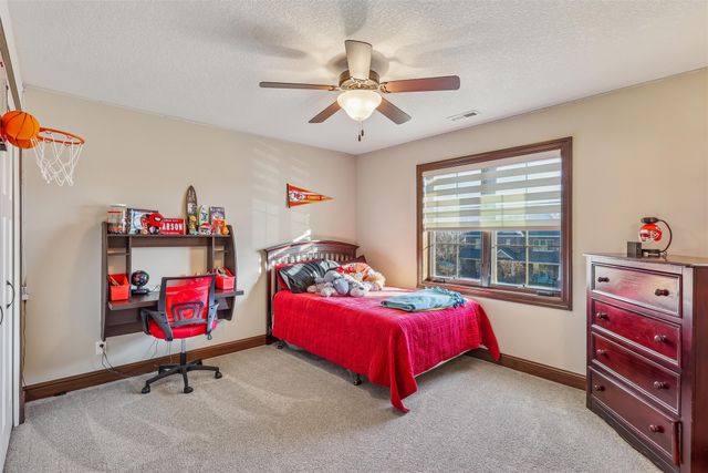 16103 Hickory Lane, Urbandale, IA 50323