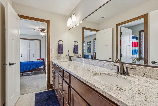 16103 Hickory Lane, Urbandale, IA 50323