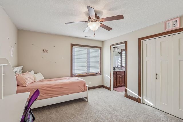 16103 Hickory Lane, Urbandale, IA 50323