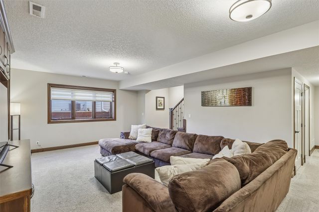 16103 Hickory Lane, Urbandale, IA 50323