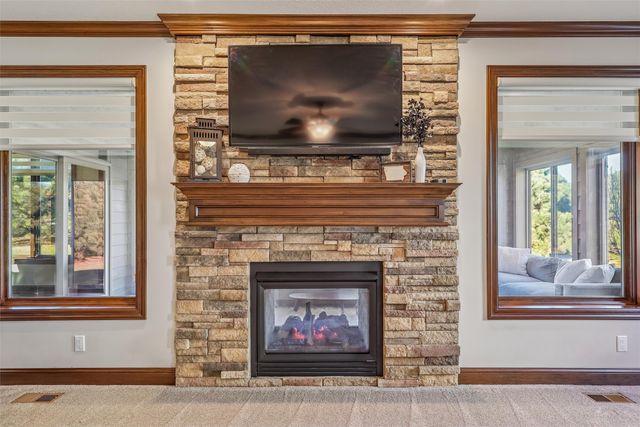 16103 Hickory Lane, Urbandale, IA 50323