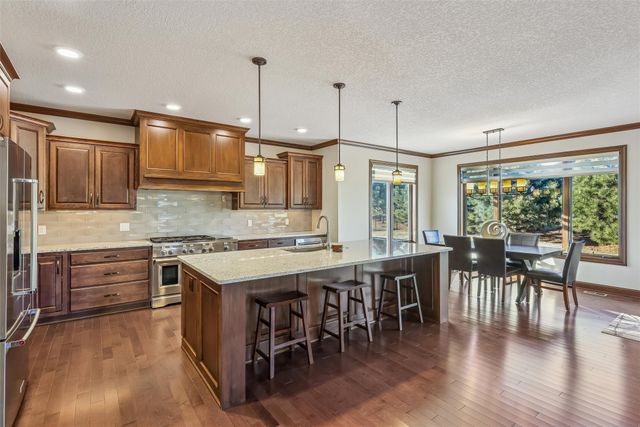 16103 Hickory Lane, Urbandale, IA 50323