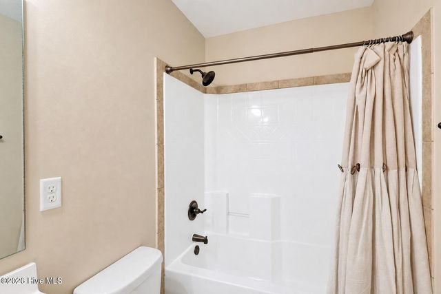 417 Harlequin Court, Sneads Ferry, NC 28460
