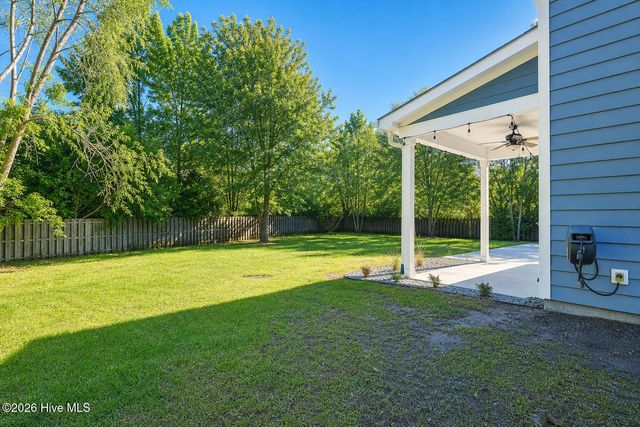 417 Harlequin Court, Sneads Ferry, NC 28460