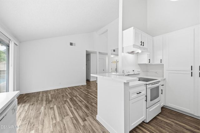 4011 Defender Drive, Agoura Hills, CA 91301