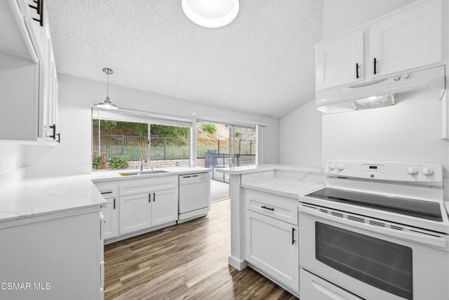 4011 Defender Drive, Agoura Hills, CA 91301