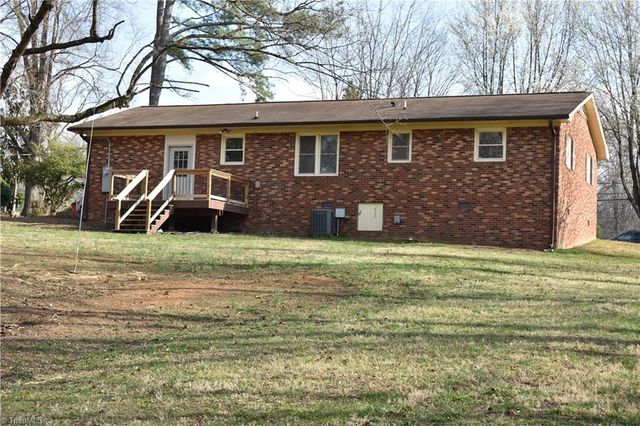 5285 E Holly Grove Road, Thomasville, NC 27360