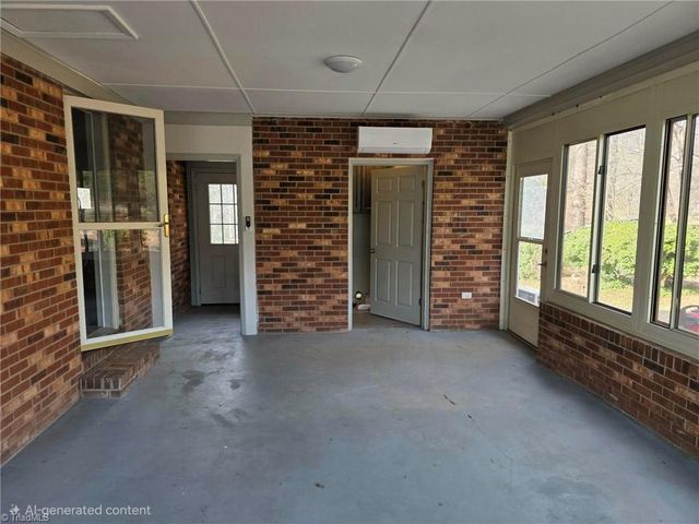 5285 E Holly Grove Road, Thomasville, NC 27360