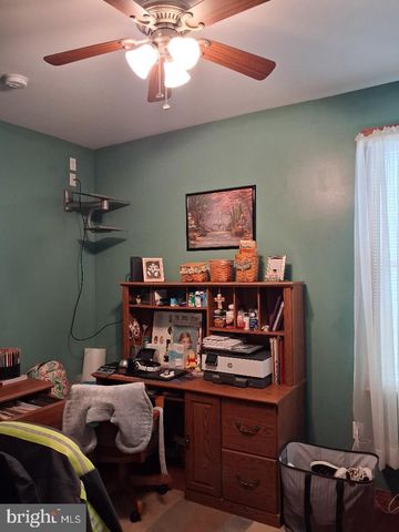 144 PENNSYLVANIA AVE, Schuylkill Haven, PA 17972