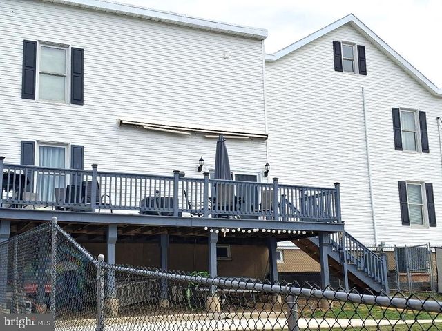 144 PENNSYLVANIA AVE, Schuylkill Haven, PA 17972