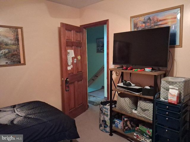 144 PENNSYLVANIA AVE, Schuylkill Haven, PA 17972