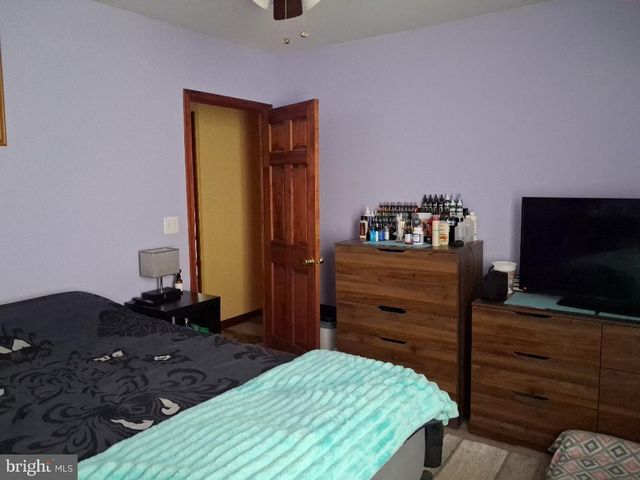 144 PENNSYLVANIA AVE, Schuylkill Haven, PA 17972