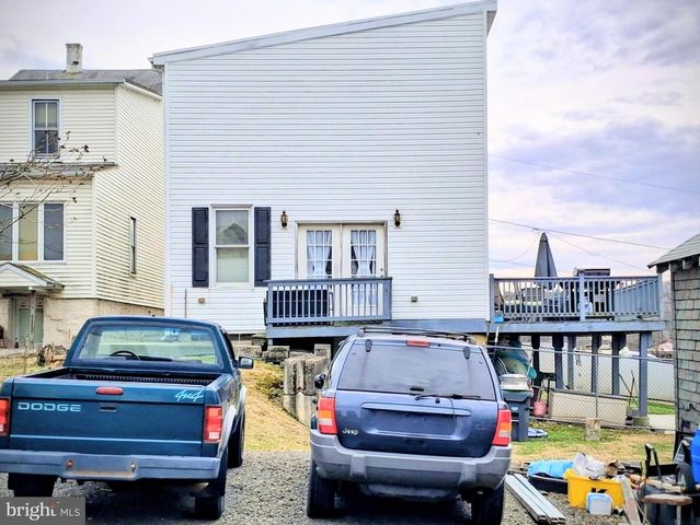 144 PENNSYLVANIA AVE, Schuylkill Haven, PA 17972