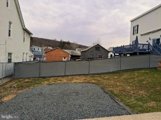 144 PENNSYLVANIA AVE, Schuylkill Haven, PA 17972