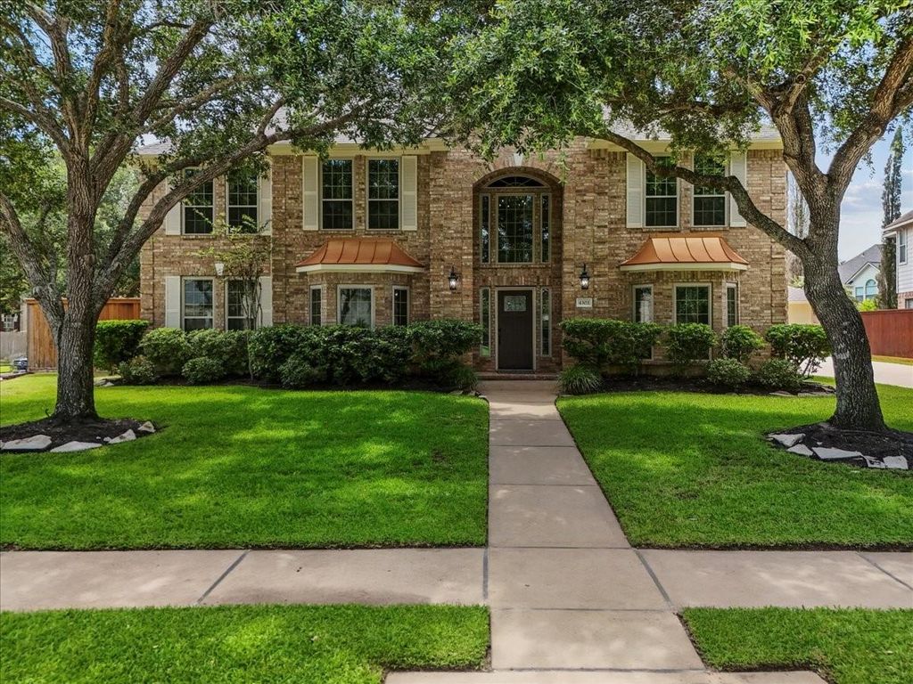 4303 Monarch Drive, Sugar Land, TX 77479