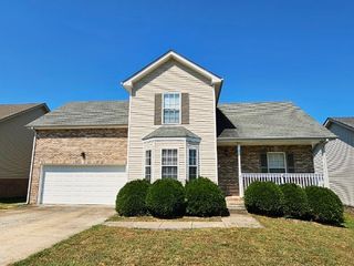 640 Wolfchase Dr, Clarksville, TN 37042