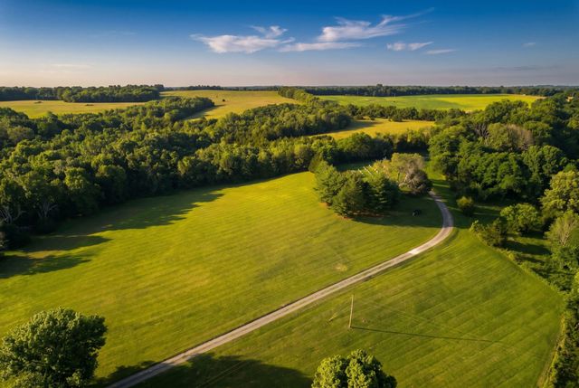 2909B Beech Log Rd, Watertown, TN 37184