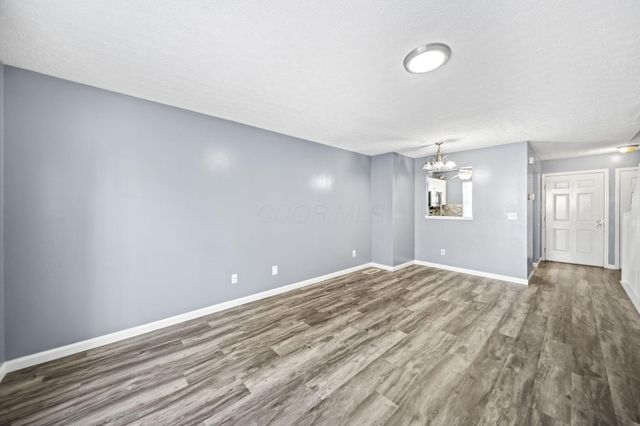 217 Macandrews Way, 61C, Blacklick, OH 43004