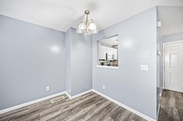 217 Macandrews Way, 61C, Blacklick, OH 43004