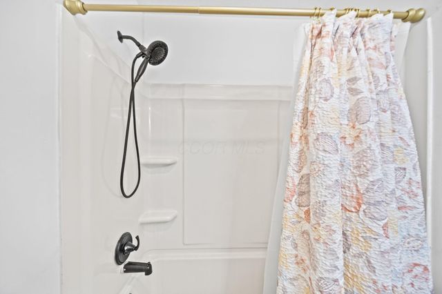 217 Macandrews Way, 61C, Blacklick, OH 43004