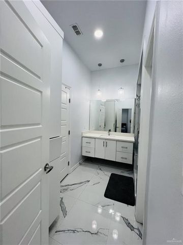 1414 S Nevada Street, Alton, TX 78573