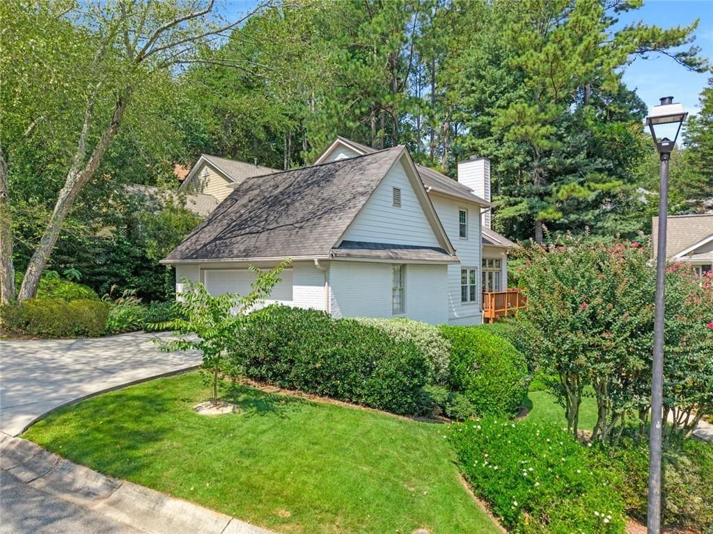 1023 Shady Valley NE Place, Atlanta, GA 30324