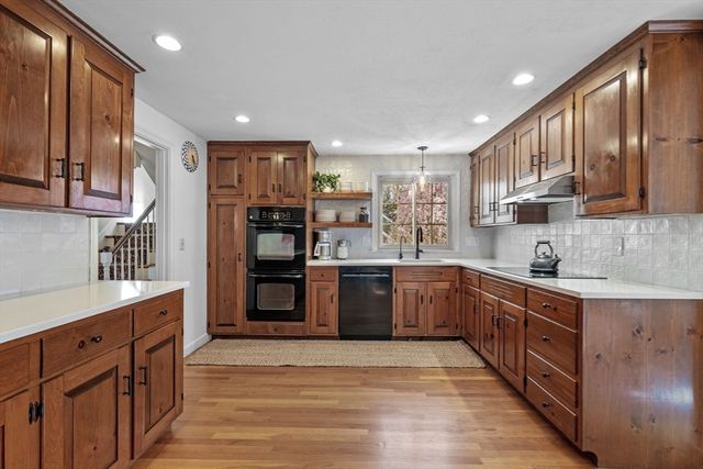 51 High Ridge Road, Boxford, MA 01921