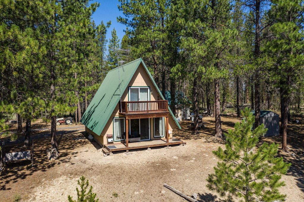 143970 N Hwy 97, Gilchrist, OR 97737