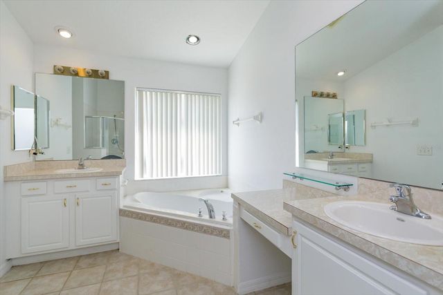 931 VINDALE ROAD, Tavares, FL 32778