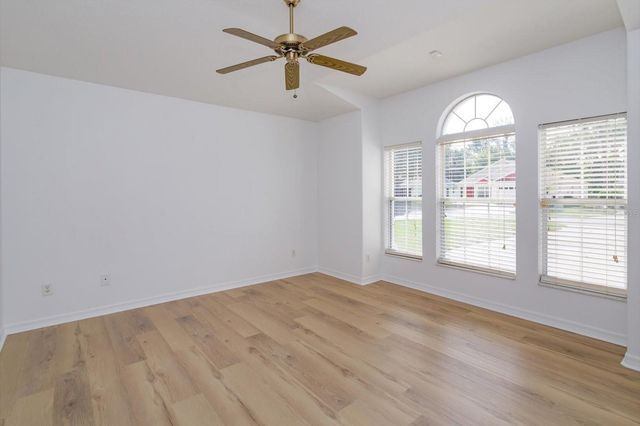 931 VINDALE ROAD, Tavares, FL 32778