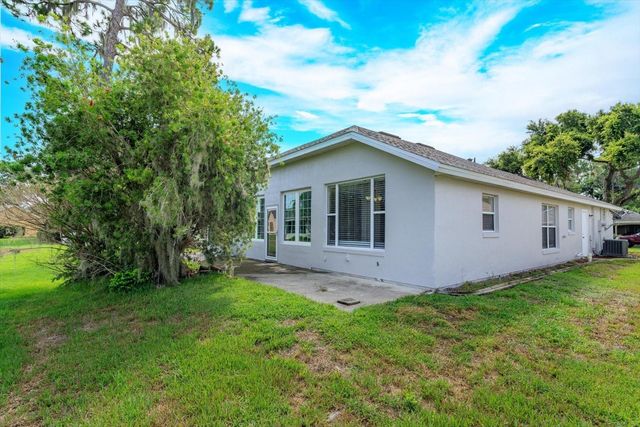 931 VINDALE ROAD, Tavares, FL 32778