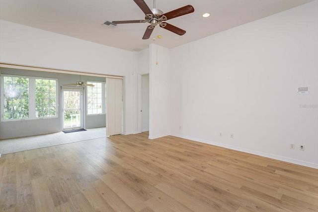 931 VINDALE ROAD, Tavares, FL 32778