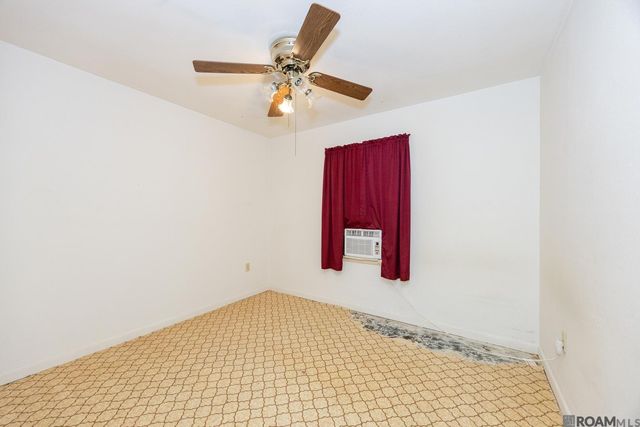 655 Ray Weiland Dr, Baker, LA 70714