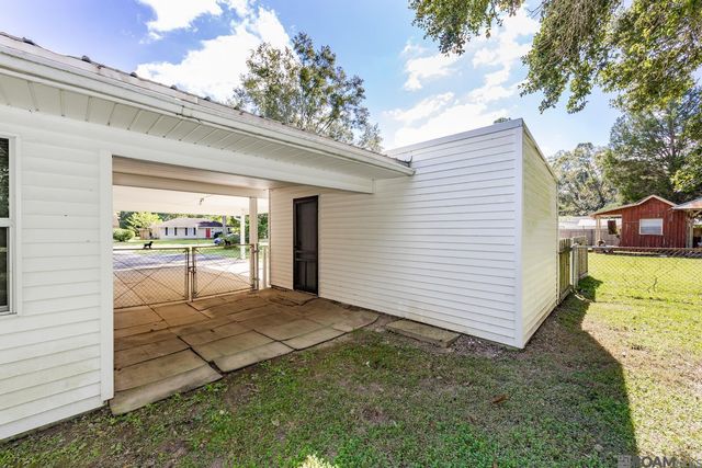 655 Ray Weiland Dr, Baker, LA 70714